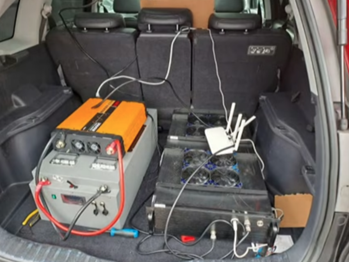 Toronto police seize ‘SMS blasters,’ a cybercrime weapon never before seen in Canada